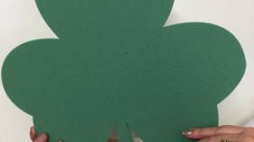 Extra large green foam shamrock 430mm