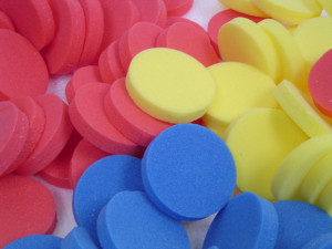multi coloured foam discs